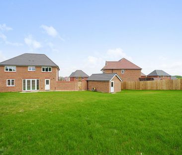 4 bedroom detached house to rent - Photo 6