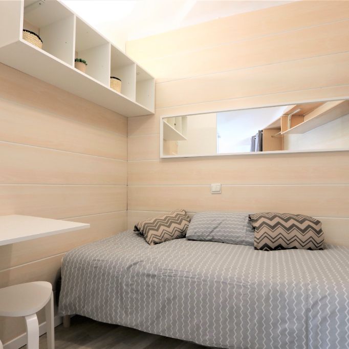 Studette meublée Rue Tronchet - 75008 PARIS, - Photo 1