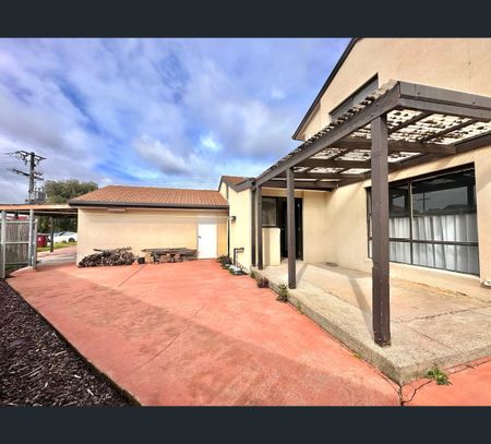1/16 Vivien Street, Dandenong, Vic 3175 - Photo 4