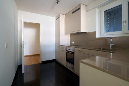 4.5-Zimmerwohnung im zentral gelegenen Wollishofen - Photo 3