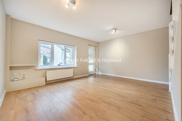 Shipwright Road, Surrey Quays, London, SE16 - Photo 1