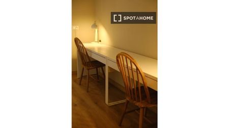 2 room luxury Apartment for rent in Valencia - Photo 3