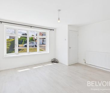 4 bedroom semi-detached house to rent - Photo 2