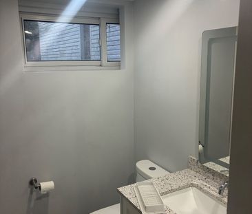 For Lease - 19801 Leslie Street Unit# BSMT, East Gwillimbury, Ontario - Photo 2