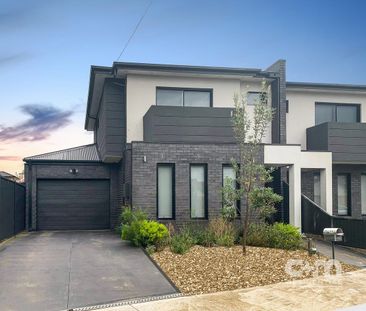 Modern and Easy Living in Elliot - Photo 6