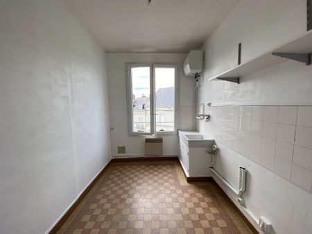 Location Appartement 3 pièces 45m² SAUMUR 49400 - Photo 4