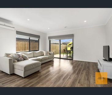 35 Tedcastle Drive, Aintree, Vic 3336 - Photo 1