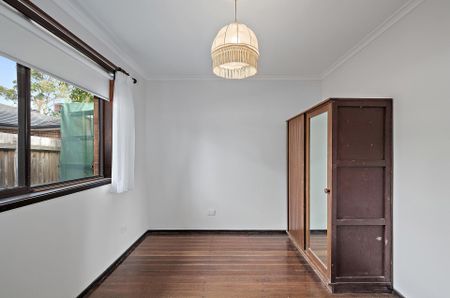 64 Cherylnne Crescent, Kilsyth - Photo 3