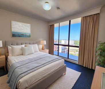 Prime Location, Stunning Views: Your Dream Apartment Awaits on Chur... - Photo 3