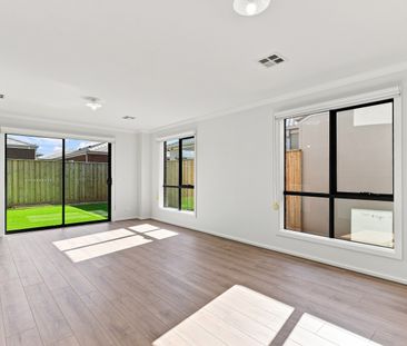 BRAND NEW HOUSE FOR RENT IN WERRIBEE - Photo 2
