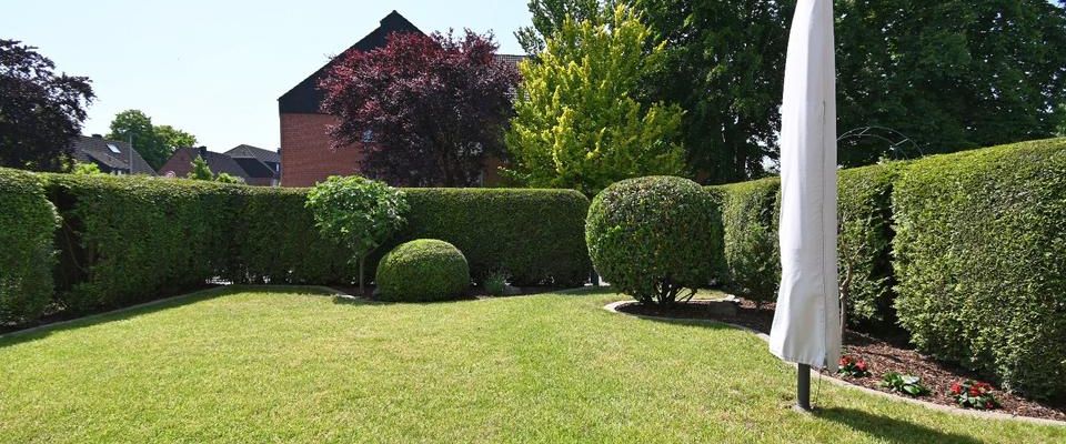 Erdgeschosswohnung mit Garten und Garage in beliebter Wohnlage! - Photo 1