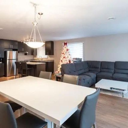 5 1/2 ascenseur privé, dispo juin-juillet - Photo 1