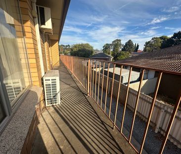 Neat Unit Close to Transport - Photo 3