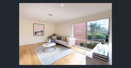Spacious Family Living in the Balwyn High School Zone - Photo 4