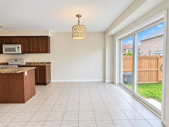 For Lease - 26 Alexandra Drive, Thorold, Ontario - Photo 1