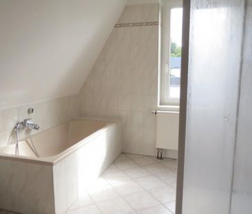 Schöne 3. Zimmer- Maisonette Dachgeschosswohnung in Chemnitz-Rottluff - Photo 1