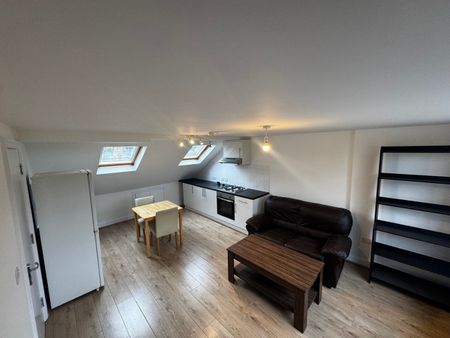 1 Bed Flat, Gordon Road, W5 - Photo 2