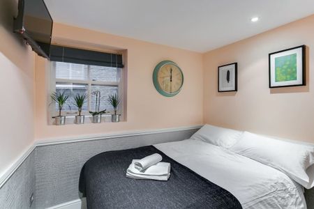 Flat 19 , 2nd floor , 32 Leonard Street, London - Photo 2