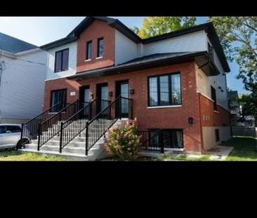 Logement 3 1/2 a louer deux montagne - Photo 1