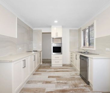 CENTRAL LIVING! - Photo 3