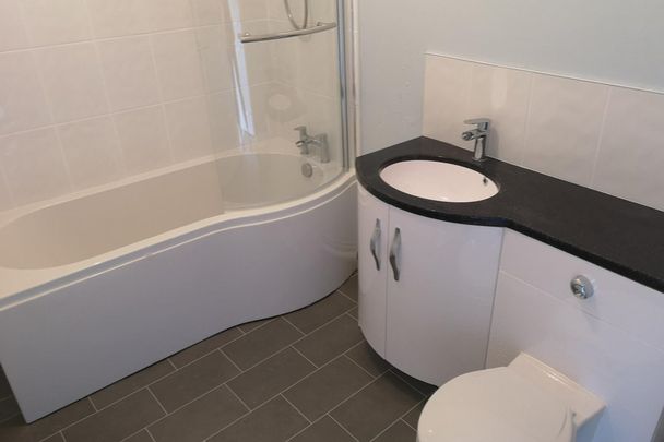 Vivian Street - Photo 1