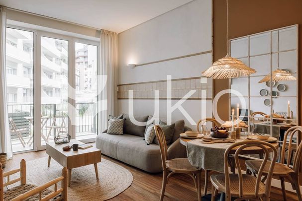 1 bedroom luxury Apartment for rent in Lisbon - Photo 1