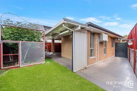 Street Facing Granny Flat - Photo 5