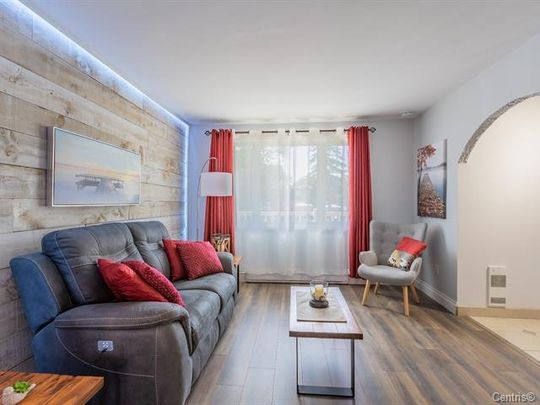 3155 Rue Dupont Longueuil (Le Vieux-Longueuil), QC J4L - Photo 1