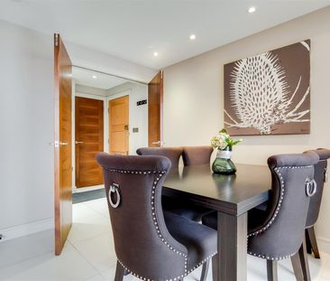 St Johns Wood Park, London, NW8 - Photo 3