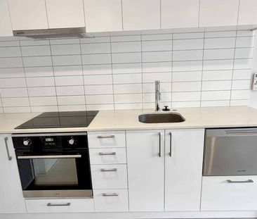 EDGEWARE - TWO BEDROOM REAR TOWNOUSE WITH COVERED CARPARK - Photo 2