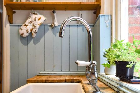 3 bedroom terraced house to rent - Photo 2