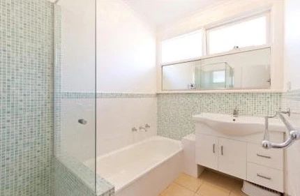 Spacious Family Living in a Prime Cheltenham Location - Photo 1