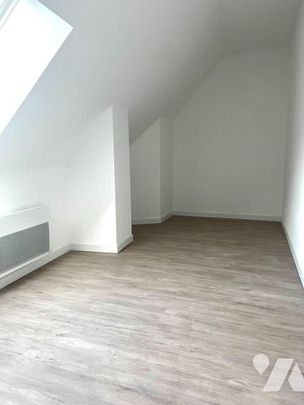 Appartement T2 rénové de 43 m2 en duplex comprenant: Rdc: salon-séjour, cuisine aménagée équ... - Photo 1