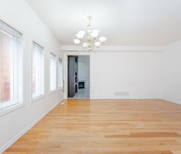 For Lease - 6513 Song Bird Crescent, Mississauga, Ontario - Photo 3