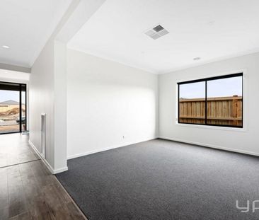 28 Mimossa Drive, BEVERIDGE - Photo 5