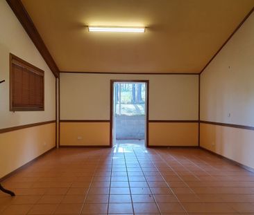 Great Location - Photo 2