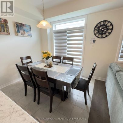 20 VELVET WAY, Thorold, Ontario, L2V0P3 - Photo 1