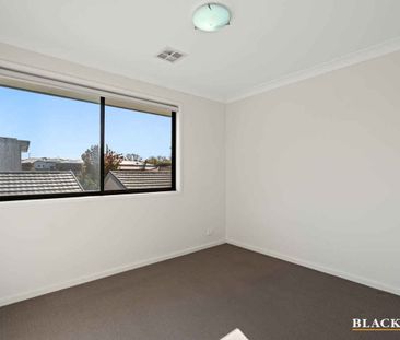 Modern Townhouse Living in a Prime Parkside Location - Photo 6