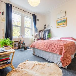 5 bedroom terraced house to rent - Photo 2