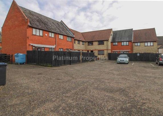 Crossways, Haddenham, CB6 - Photo 1