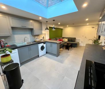 1 bedroom in a house share to rent - Photo 5