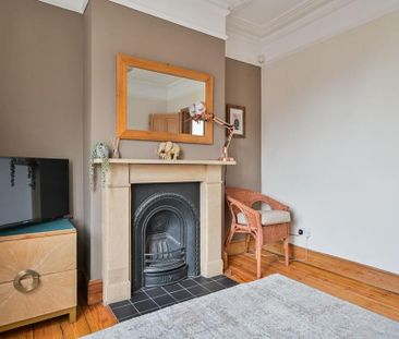 2 bedroom end of terrace house to rent - Photo 1