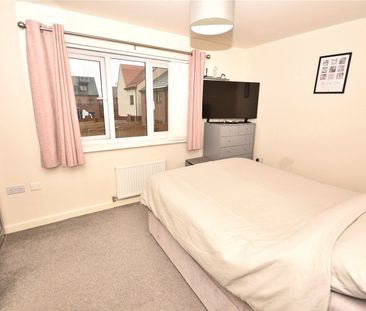 16, Calla Grove, Seacroft, Leeds, West Yorkshire, LS14 6ZT - Photo 4