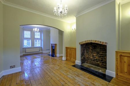 4 bedroom terraced house to rent - Photo 2