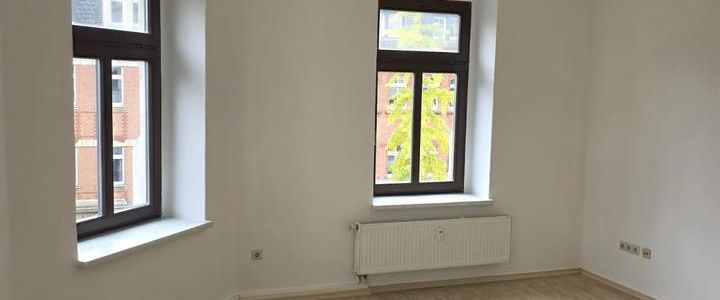 NEU RENOVIERT / BESTLAGE / BLICK INS GRÜNE / MODERNER SCHNITT - Photo 1