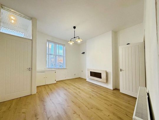 2 bedroom house to rent - Photo 1