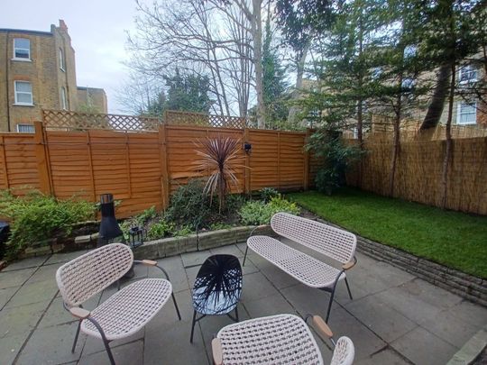 1 Bed Flat, Birkbeck Road, W3 - Photo 1