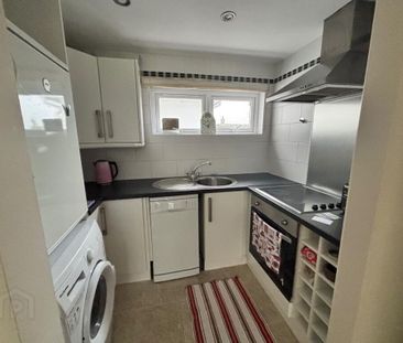 10d Lesley Heights, Greenisland, Carrickfergus, BT38 8TB - Photo 2