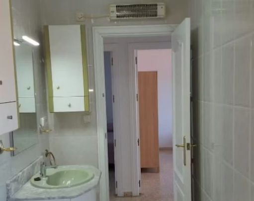 Calle Doctor Escobar Delmás, Sevilla, Andalusia 41018 - Photo 1