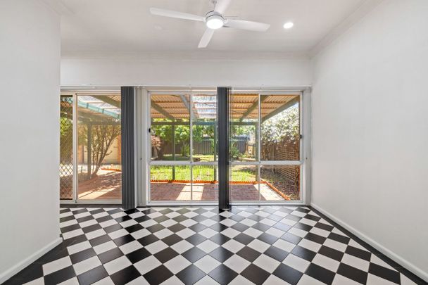 Cozy Two Bedroom Home - Photo 1